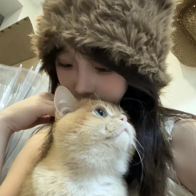 手比眼睛更粉